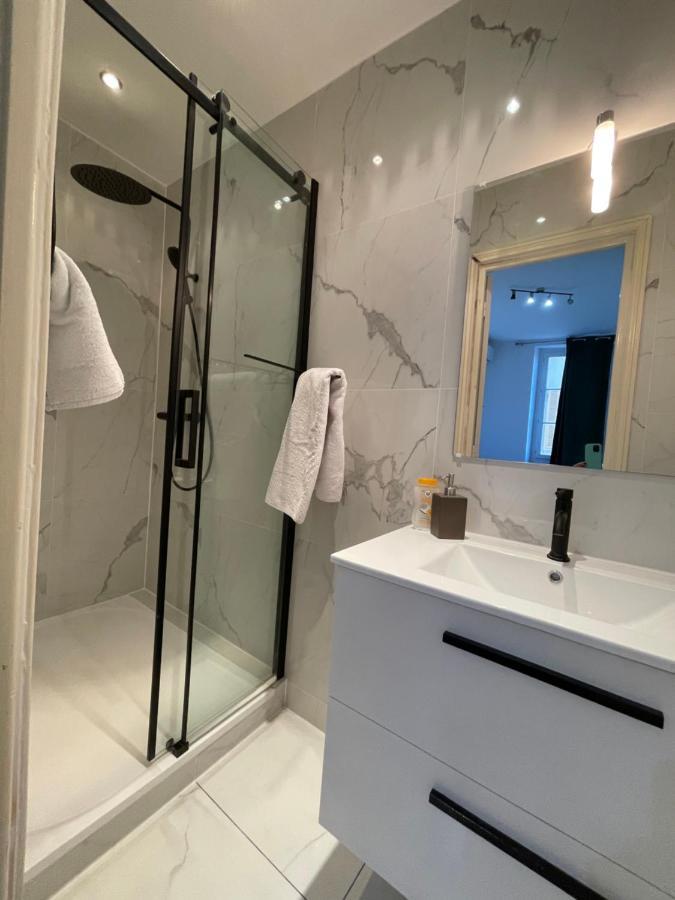 Spacious 3 Bedroom Flat Nice Center - Magnificent View-Parking Luaran gambar